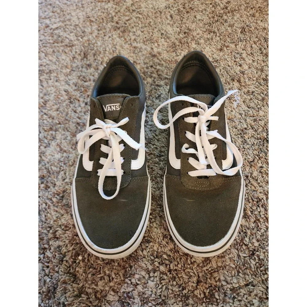 Vans Ward Low Top Olive Green Suede Canvas Skate Shoes Womens 8 500714